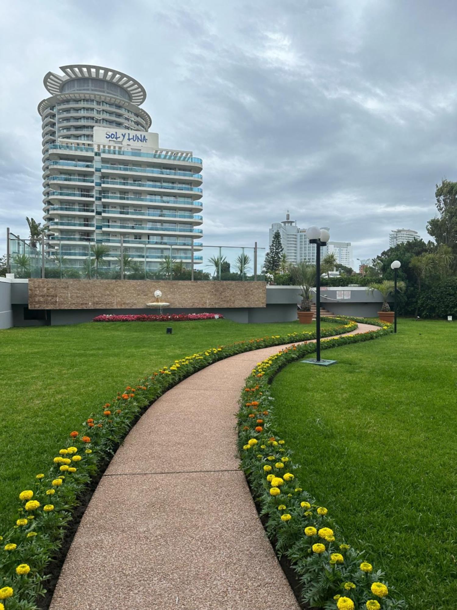 Hermoso Apartamento, Torre De Categoria Long Beach, En La Mejor Ubicacion De Пунта-дель-Эсте Экстерьер фото